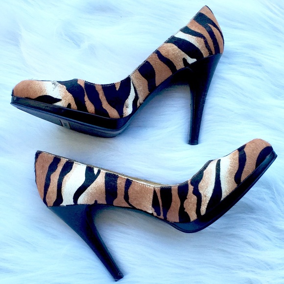 Nine West Shoes - 🌻NWOT Nine West faux fur zebra print high heels🌻